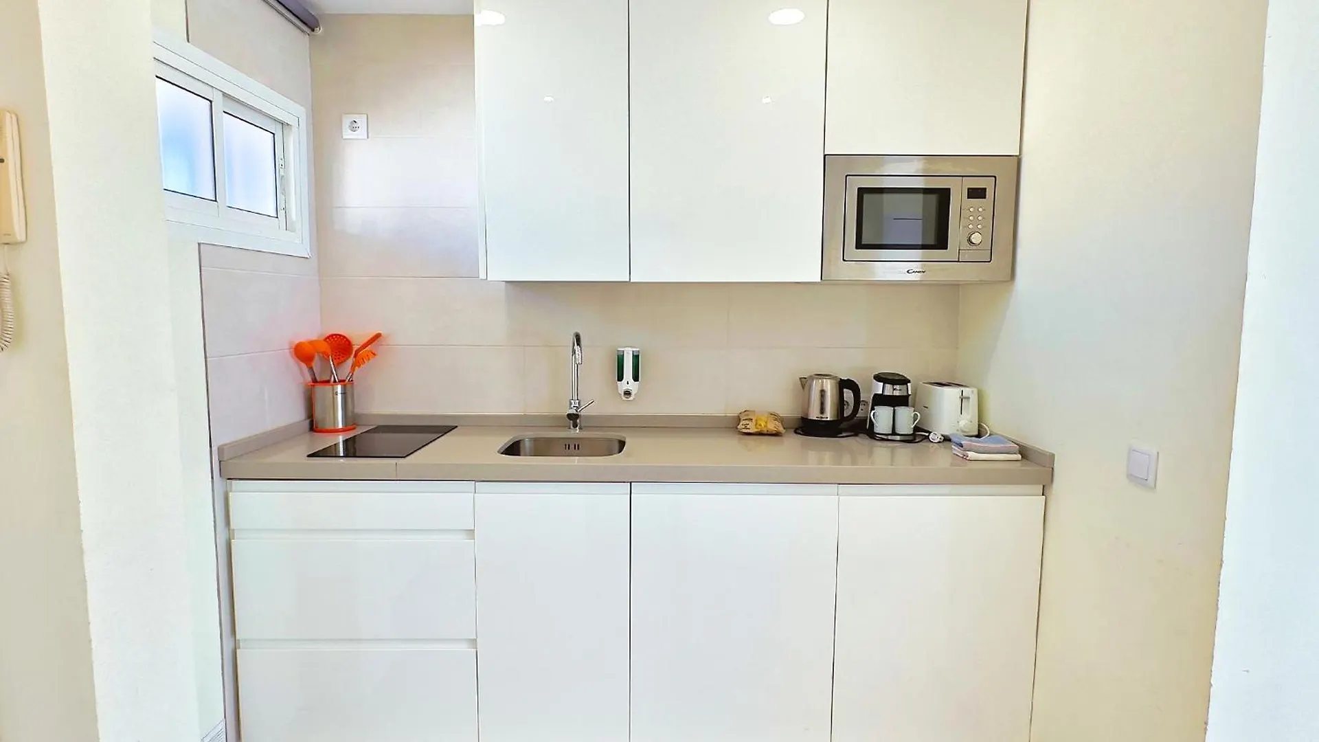 Great Studio On The Beachfront In The Center Of Marbella Apartment